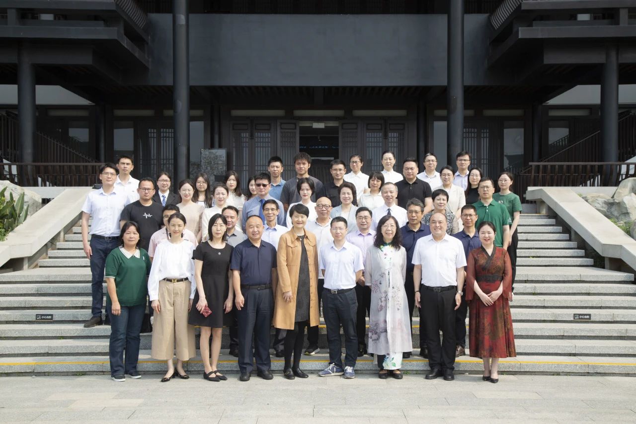 小柴胡非遗文化“活”起来，，，白云山2299威尼斯医圣堂“再出圈”